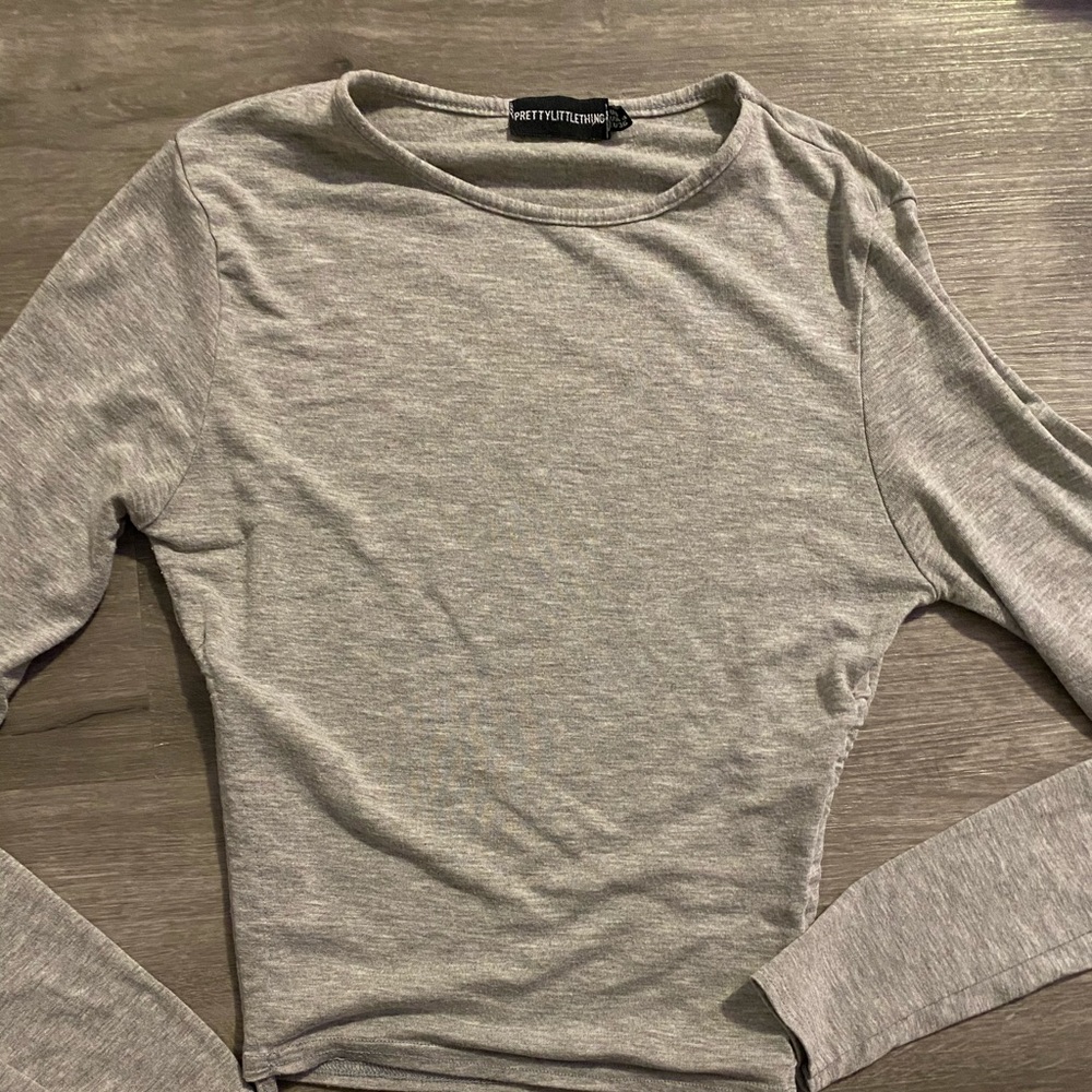 Gray cropped long sleeve